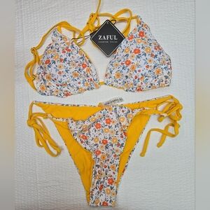 Zaful Floral Reversible String Bikini Swimsuit Womens size M/6  Cottage Core